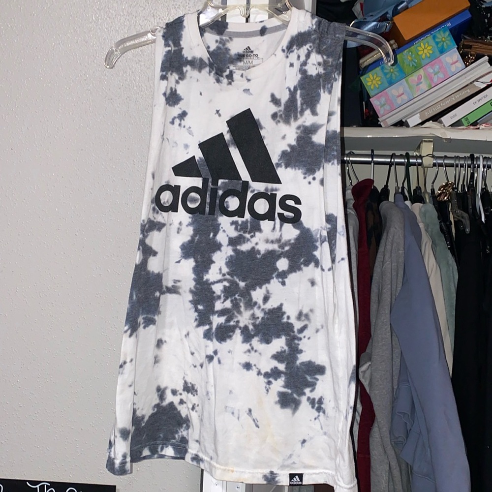 Adidas cut off shirt
